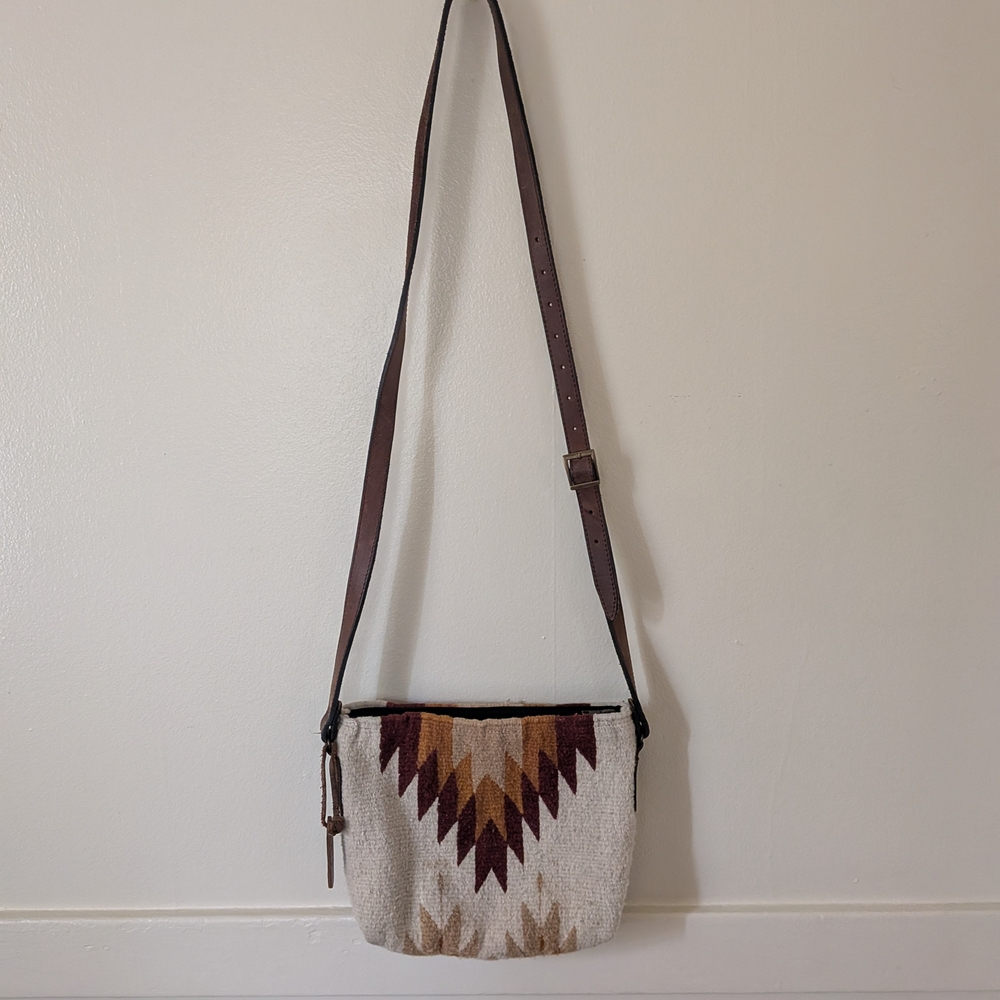 Manos Zapotecas Brown and Cream Patterned Shoulder Bag